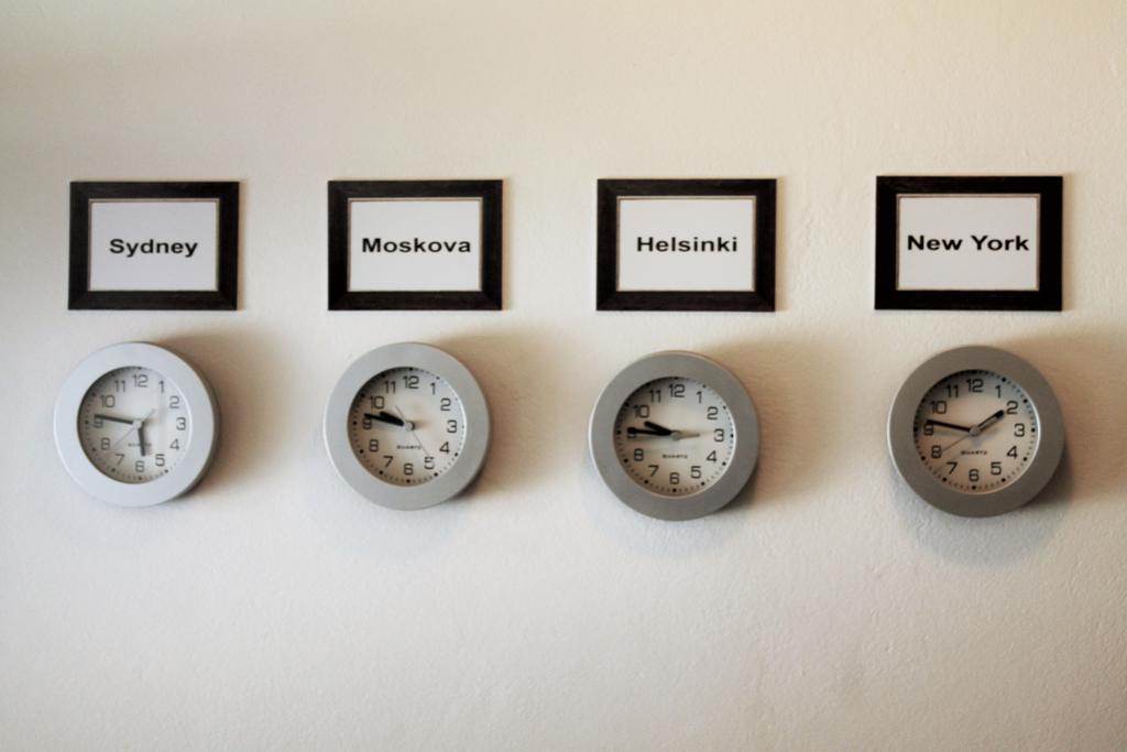 Hotel Turistihovi คูโวลา ภายนอก รูปภาพ